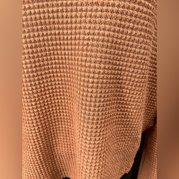 Oversized Terra Cotta V-Neck Blouse - Picture 5 of 5